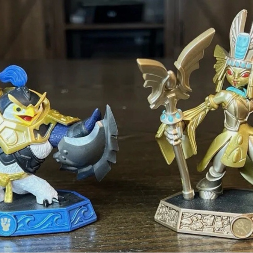 Skylanders Imaginators Golden Queen and King Pen Figure Lot of 2 Activision